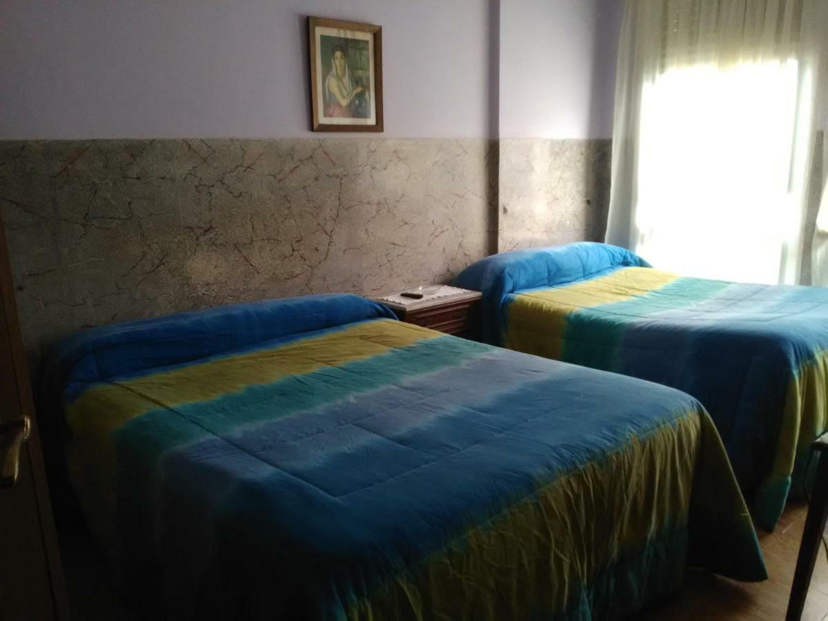 Pension La Parra Ferrol Buitenkant foto